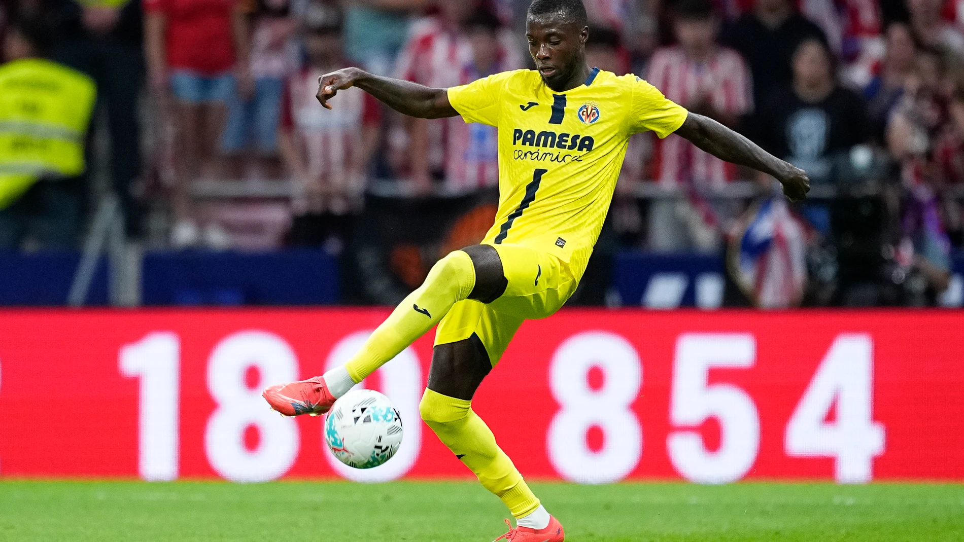 Nicolas Pepe of Villarreal CF in action during the Spanish League, LaLiga EA Sports, football match played between Atletico de Madrid and Villarreal CF at Riyadh Air Metropolitano stadium on September 13, 2025, in Madrid, Spain. AFP7 13/09/2025 ONLY FOR USE IN SPAIN