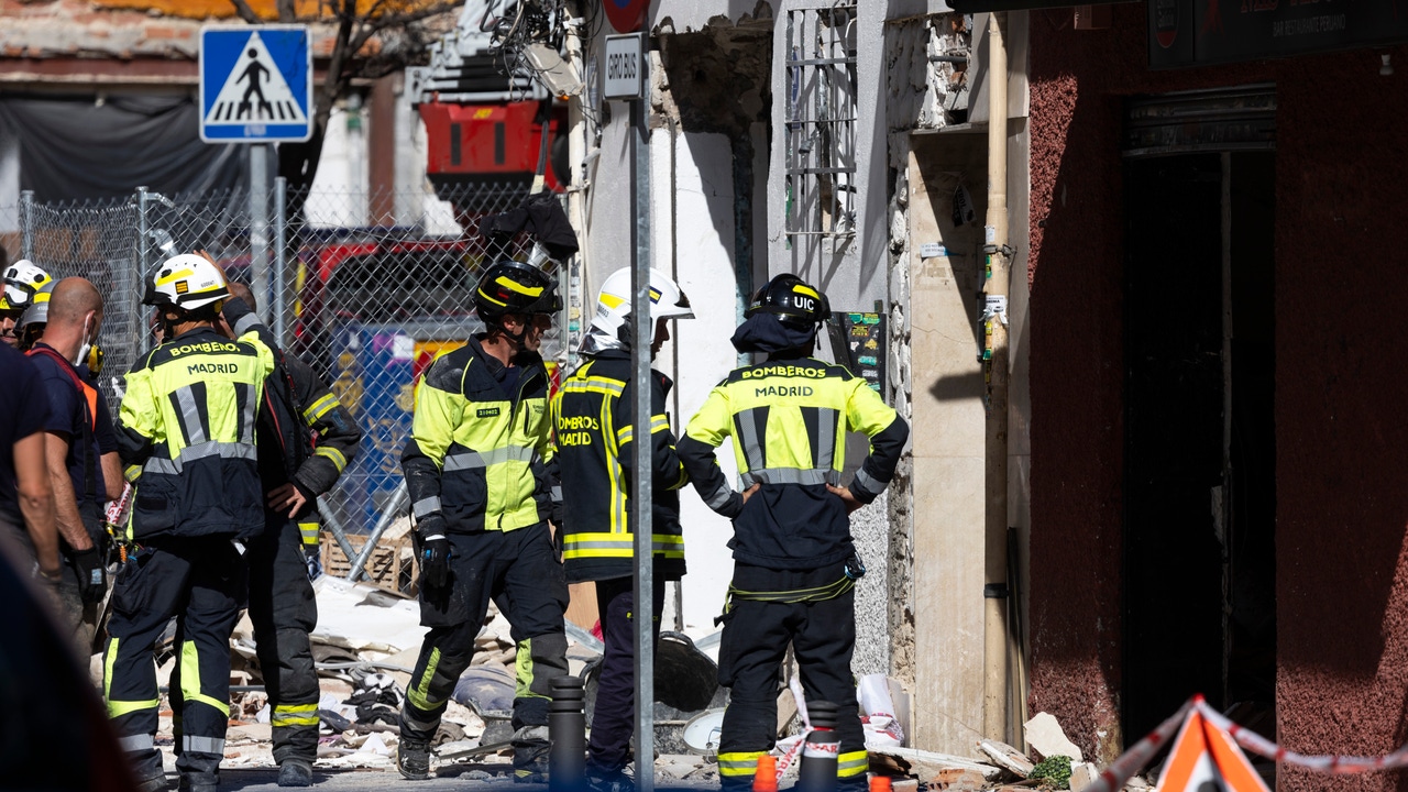 Muere un hombre de 52 años en la explosión de gas del bar de Vallecas