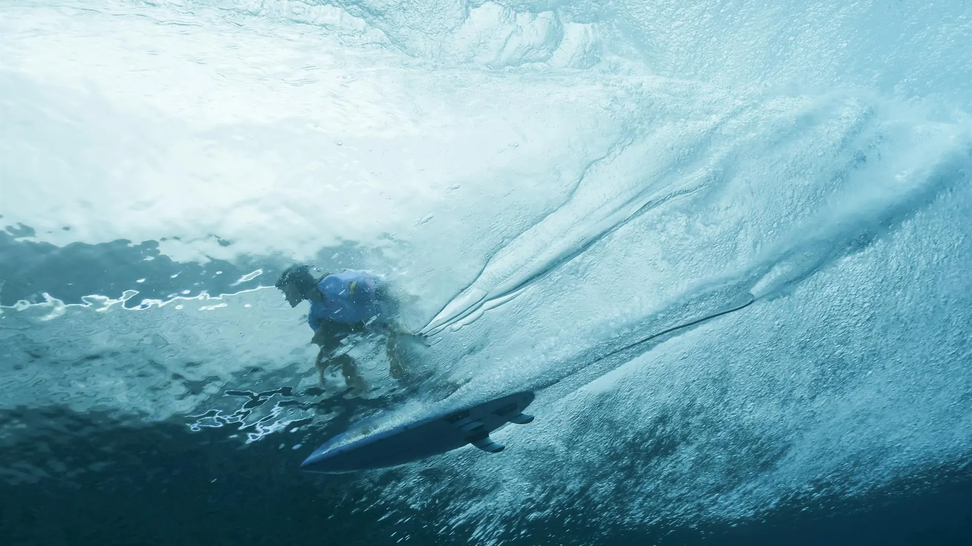 Surf.- Janire González-Etxabarri y Rubén Vitoria se quedan como supervivientes españoles en el Mundial de Surf