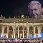 Karol G canta por la fraternidad en un memorable macroconcierto en la plaza vaticana