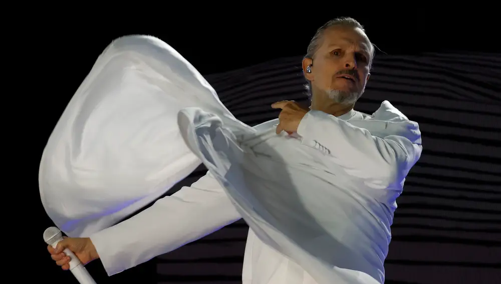 Miguel Bosé deslumbra en el Festival Cordillera 2025 de Bogotá
