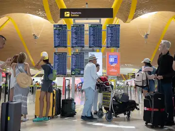Economía.- OCU asegura que los pasajeros afectados por la huelga de controles en Madrid-Barajas pueden reclamar a Aena Economía.- OCU asegura que los pasajeros afectados por la huelga de controles en Madrid-Barajas pueden reclamar a Aena
