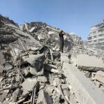 Israel hace añicos el edificio más alto de Gaza: una torre de 18 plantas y 60 apartamentos