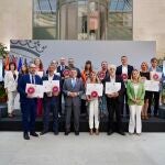 El consejero de la Presidencia junto con representantes de ayuntamientos, entidades locales y ONGs de la comunidad 