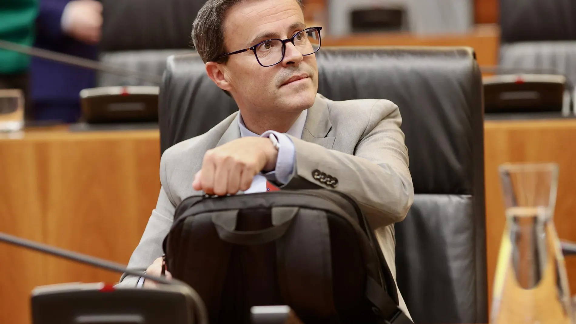 Gallardo (PSOE) afronta "con tranquilidad" la decisión de la Audiencia de Badajoz sobre su posible juicio