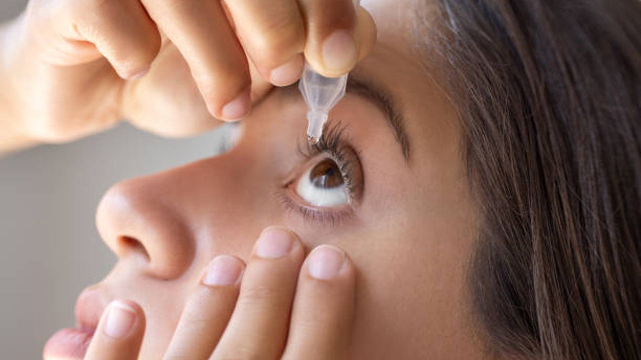 Adiós a la presbicia: unas innovadoras gotas para los ojos podrían sustituir a las gafas