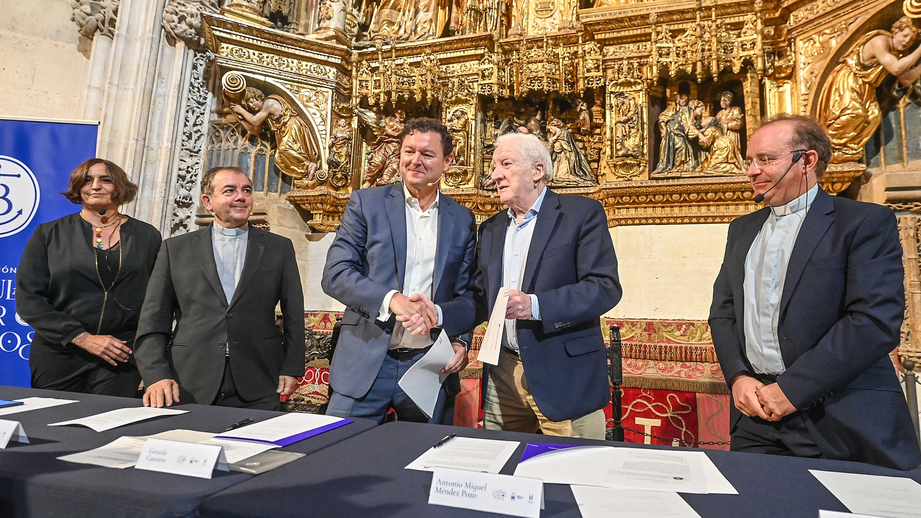 Méndez Pozo y Gerardo Cuartero firman un acuerdo para la realización de la exposición