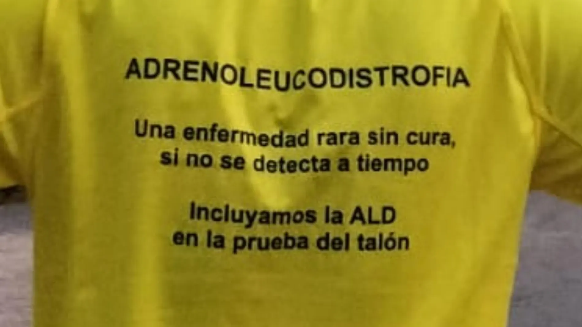 La sonrisa de Juan iluminará la Carrera Nocturna del Guadalquivir en la lucha contra la adrenoleucodistrofia