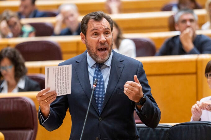 Oscar Puente en un Pleno del Senado. David Jar