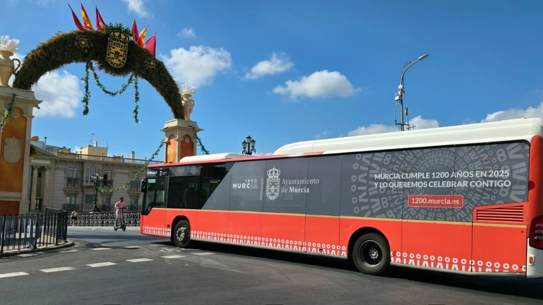 MURCIA.-El autobús y tranvía serán este martes gratuitos por la Romería de la Virgen de la Fuensanta