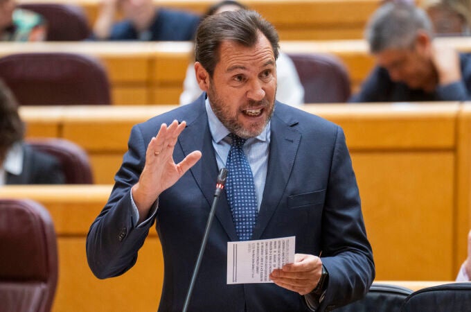 Oscar Puente en el Pleno del Senado