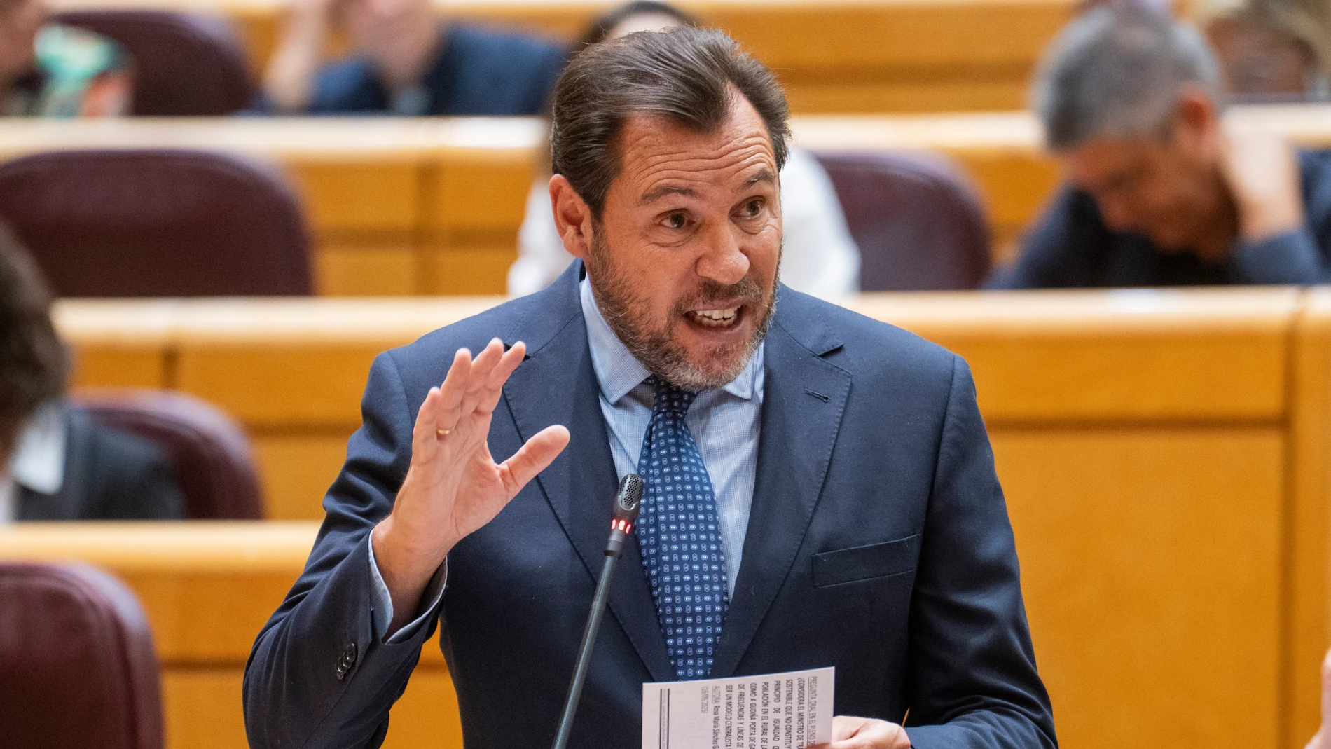 Oscar Puente en el Pleno del Senado