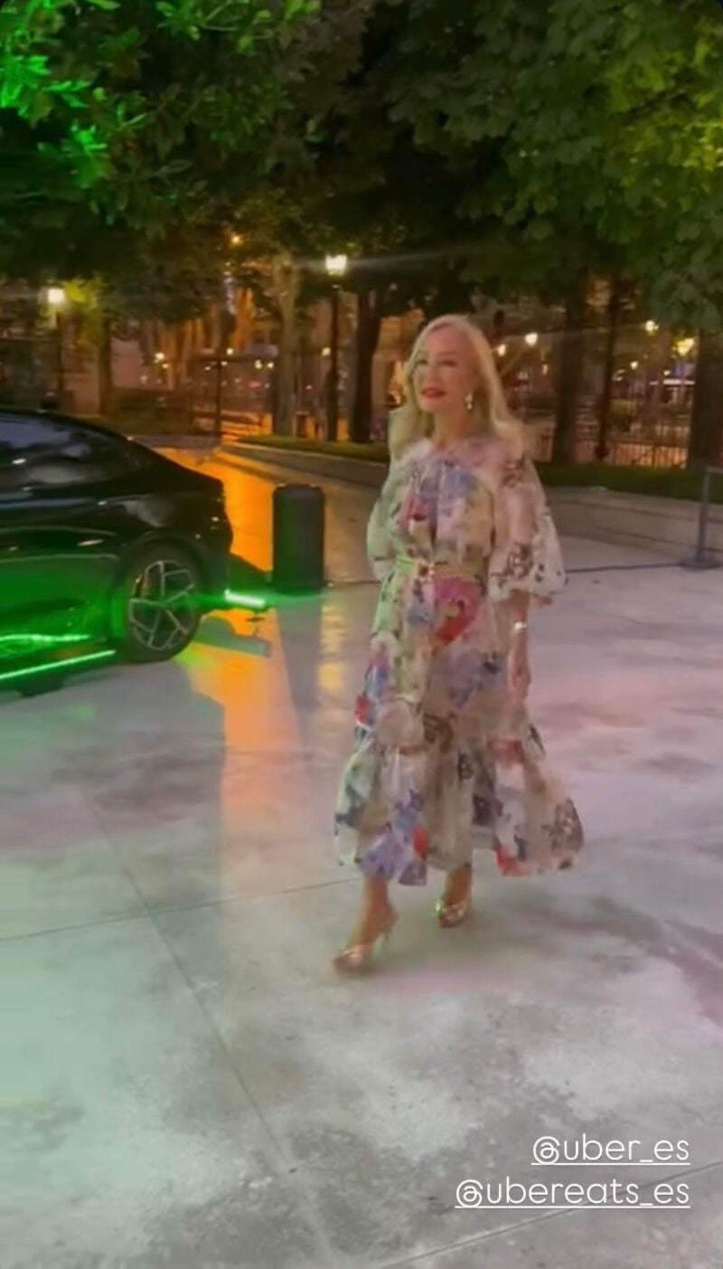 El look de Carmen Lomana.