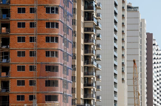 Valencia tiene un décifit de 133.000 viviendas que podría paliar con el área metropolitana