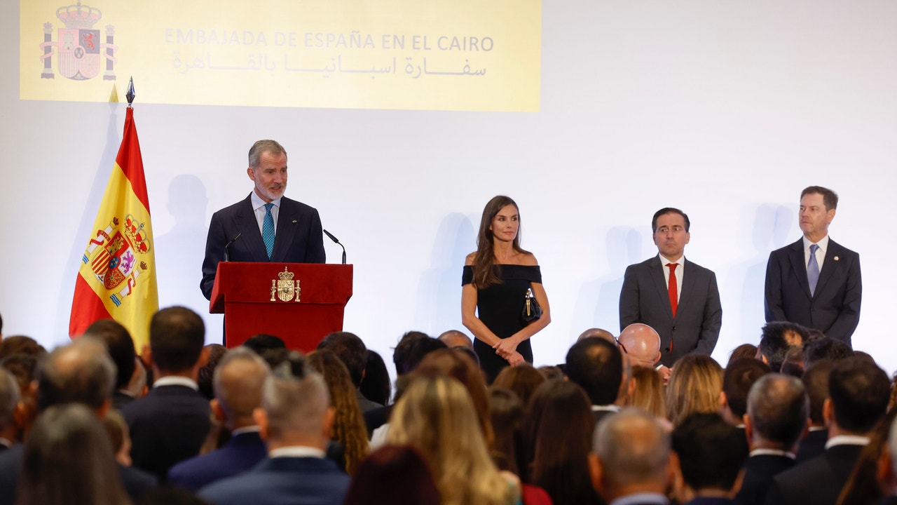 Albares, sobre el decreto del embargo que no llega: "Es complejo, pero es cuestión de días"