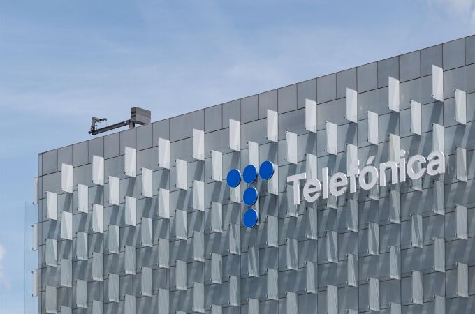 UGT pide a Telefónica un plan social aplicable a toda la plantilla del grupo