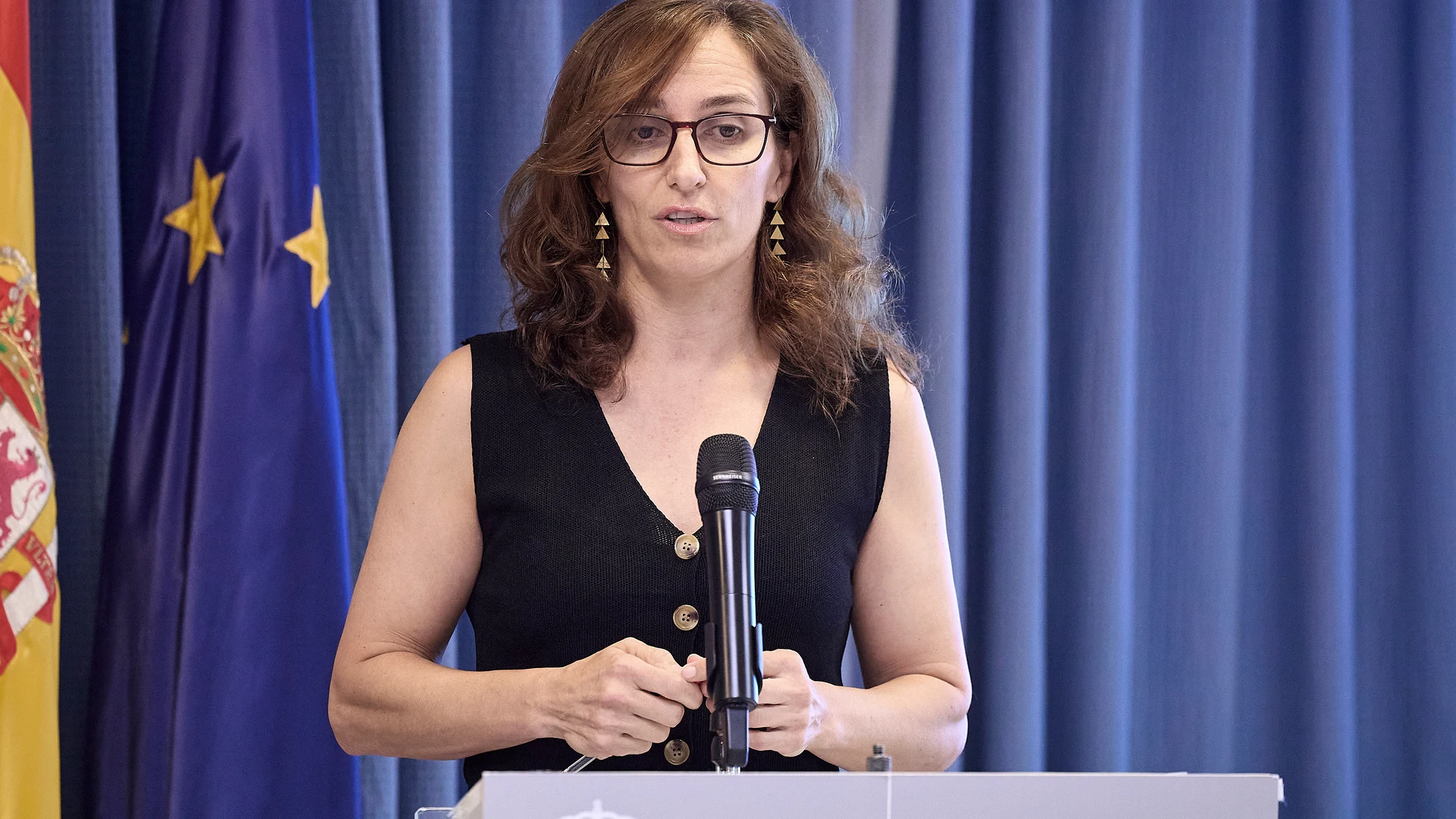 La ministra de Sanidad, Mónica García, durante una rueda de prensa tras presidir, de forma telemática, la reunión del Consejo Interterritorial del Sistema Nacional de Salud (CISNS), a 18 de septiembre de 2025, en Madrid (España). Durante la rueda de prensa, ha hecho alusión a la IA, que ya detecta riesgos como el cáncer de páncreas hasta 3 años antes. 18 SEPTIEMBRE 2025;CISNS;MÓNICA GARCÍA;REUNIÓN Jesús Hellín / Europa Press 18/09/2025