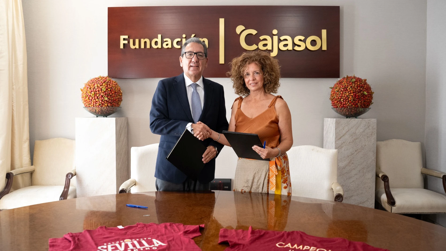 La Fundación Cajasol dará su nombre al equipo Baloncesto Sevilla Femenino