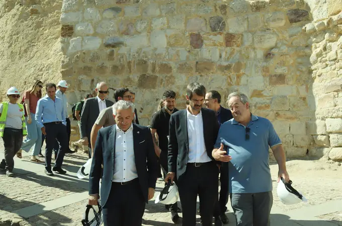 El Ministerio de Cultura destinará otro medio millón de euros al tramo de la muralla de Zamora pendiente de restaurar El Ministerio de Cultura destinará otro medio millón de euros al tramo de la muralla de Zamora pendiente de restaurar