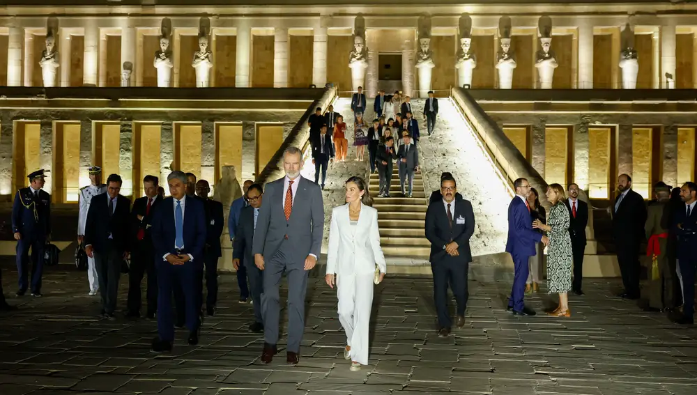 Los reyes inauguran las luces nocturnas de Hatshepsut: "es espectacular y con sello España"