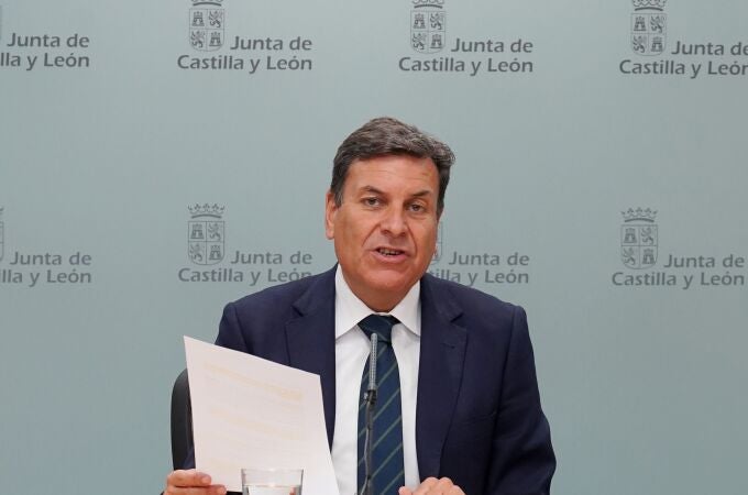 Fernández Carriedo durante la rueda de prensa