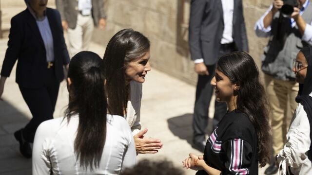 Spanish Queen Letizia during a visit to Sultan Foundation on occasion of state visit to Egypt in El Cairo on Thursday, 18 September 2025