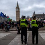 R.Unido.- La Policía de Reino Unido detiene a tres personas acusadas de espiar para Rusia