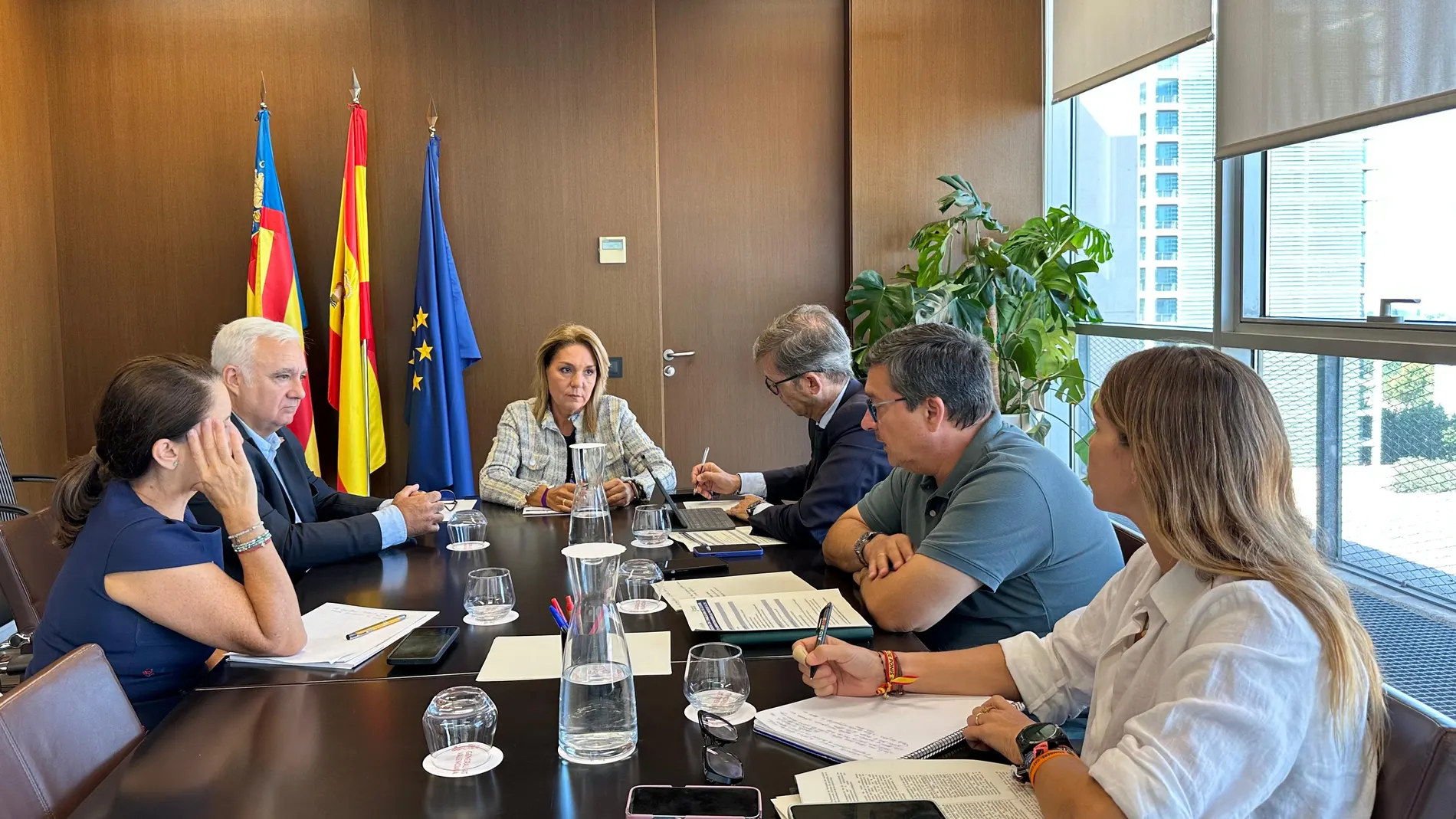 La vicepresidenta primera Susana Camarero durante la reunión con los Administradores de Fincas