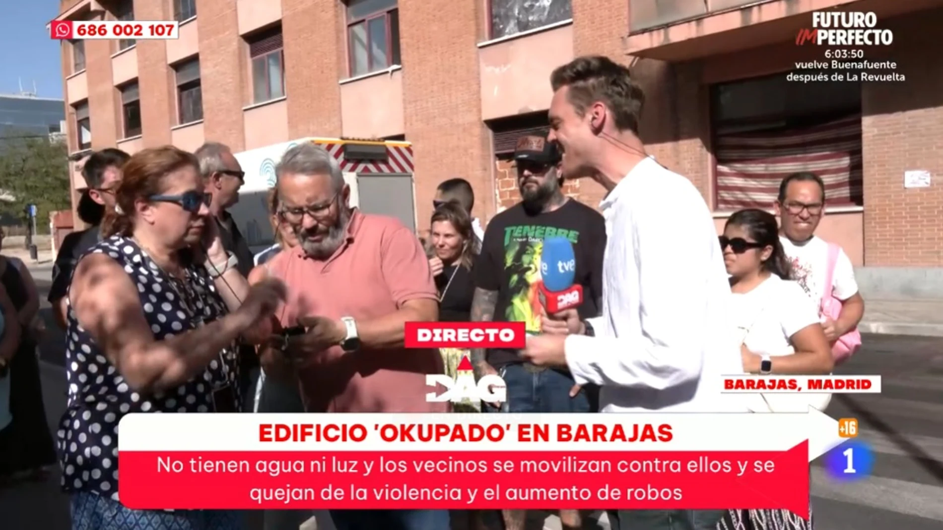 Los vecinos de Barajas achacan al "abandono institucional" la llegada masiva de okupas al barrio