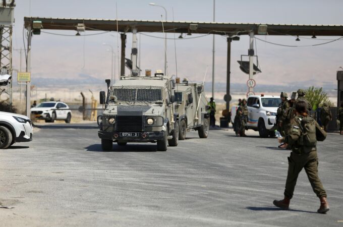 O.Próximo.- AMP.- Mueren dos personas en ataque en un paso fronterizo controlado por Israel entre Jordania y Cisjordania