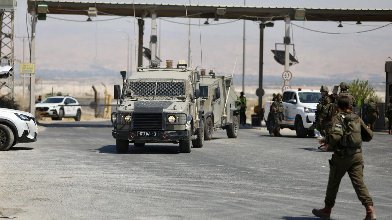 Jordania reabre el cruce fronterizo con Cisjordania tras el asesinato de dos militares israelíes