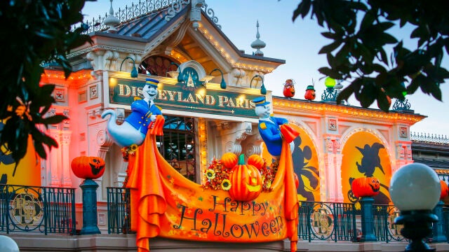 El festival de Halloween Disney regresa a Disneyland Paris con espectáculos fascinantes y nuevas experiencias sorprendentes