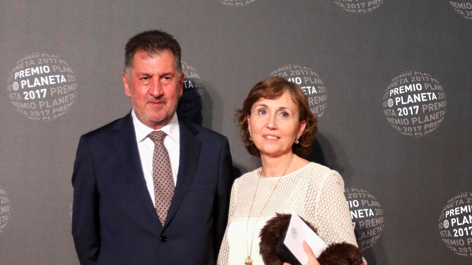Amancio López y su esposa