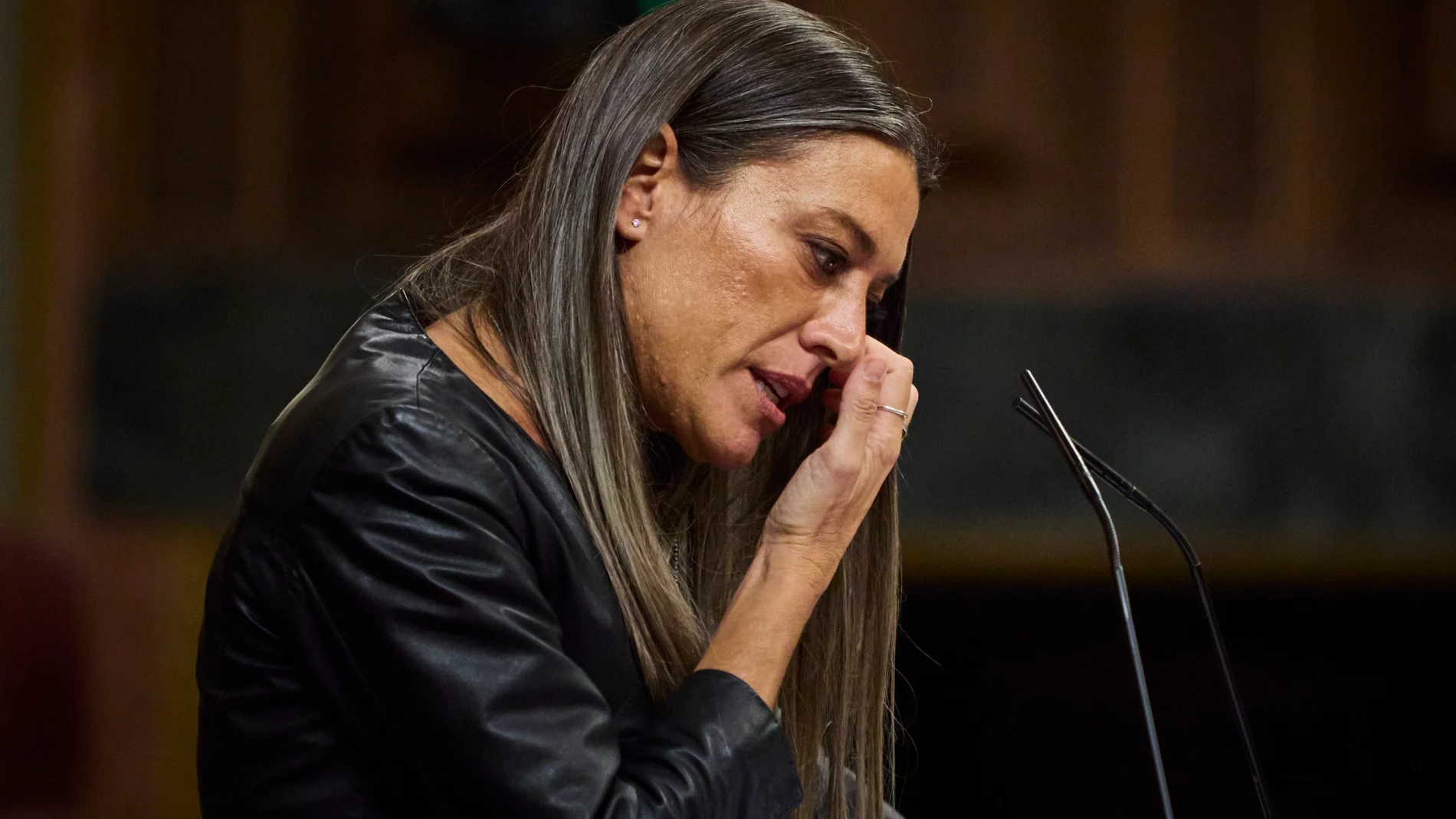 Míriam Nogueras portavoz Junts per Catalunya. Comparecencia, a petición propia, del Presidente del Gobierno Pedro Sánchez ante el Pleno del Congreso de los Diputados al objeto de informar sobre los presuntos casos de corrupción que afectan a su partido. Comparece además, Yolanda Díaz, María Jesús Montero Cuadrado, Felix Bolaños, por el PP, Alberto Nuñez Feijoo, Miguel Tellado, Ester Muñoz. © Alberto R. Roldán / Diario La Razón. 09 07 2025