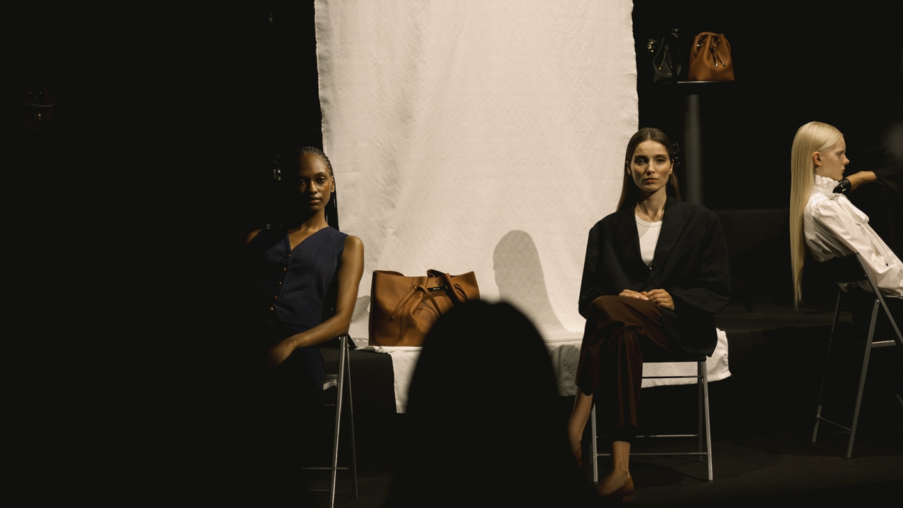 La firma española líder en bolsos París/64 debuta en la MBFWMadrid: "La elegancia silenciosa es mi leitmotiv"
