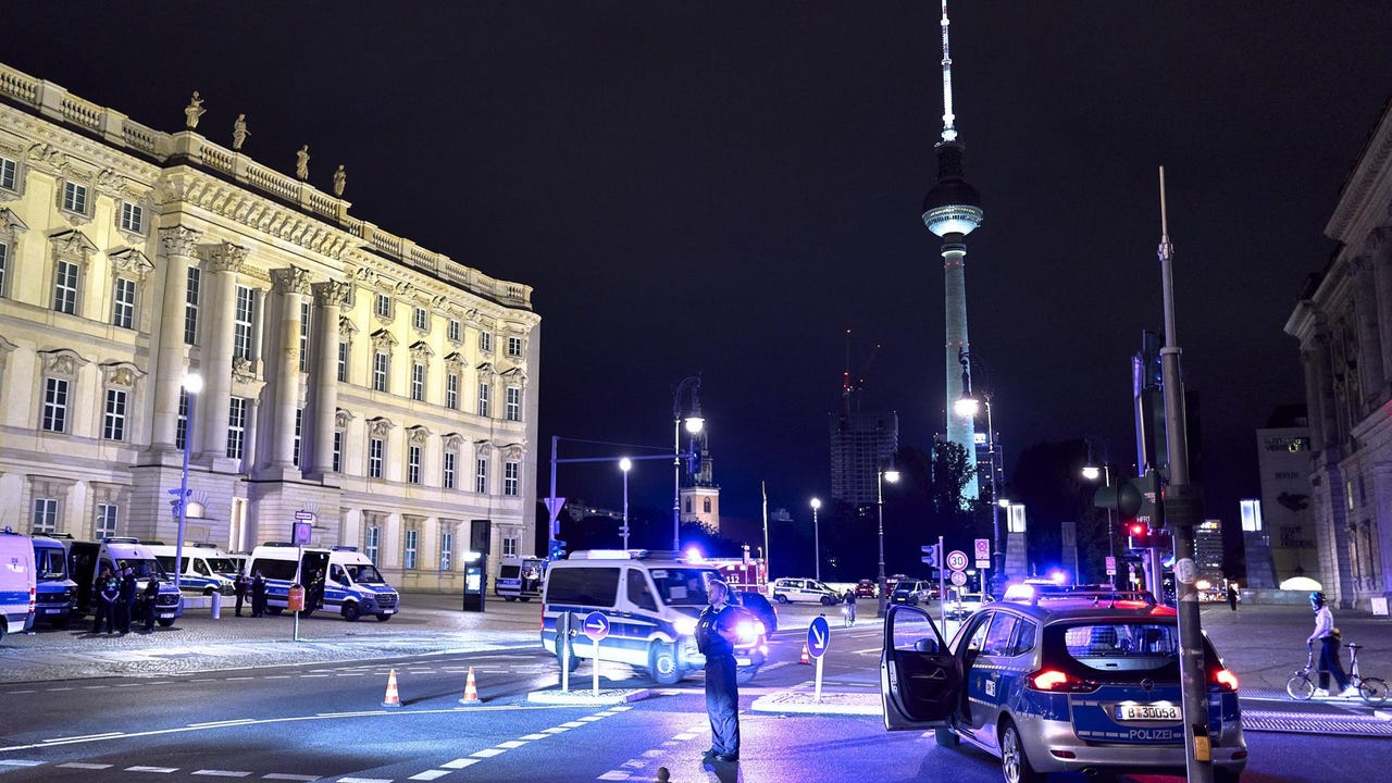 Multitudinaria evacuación en Berlín por una "bomba dormida"