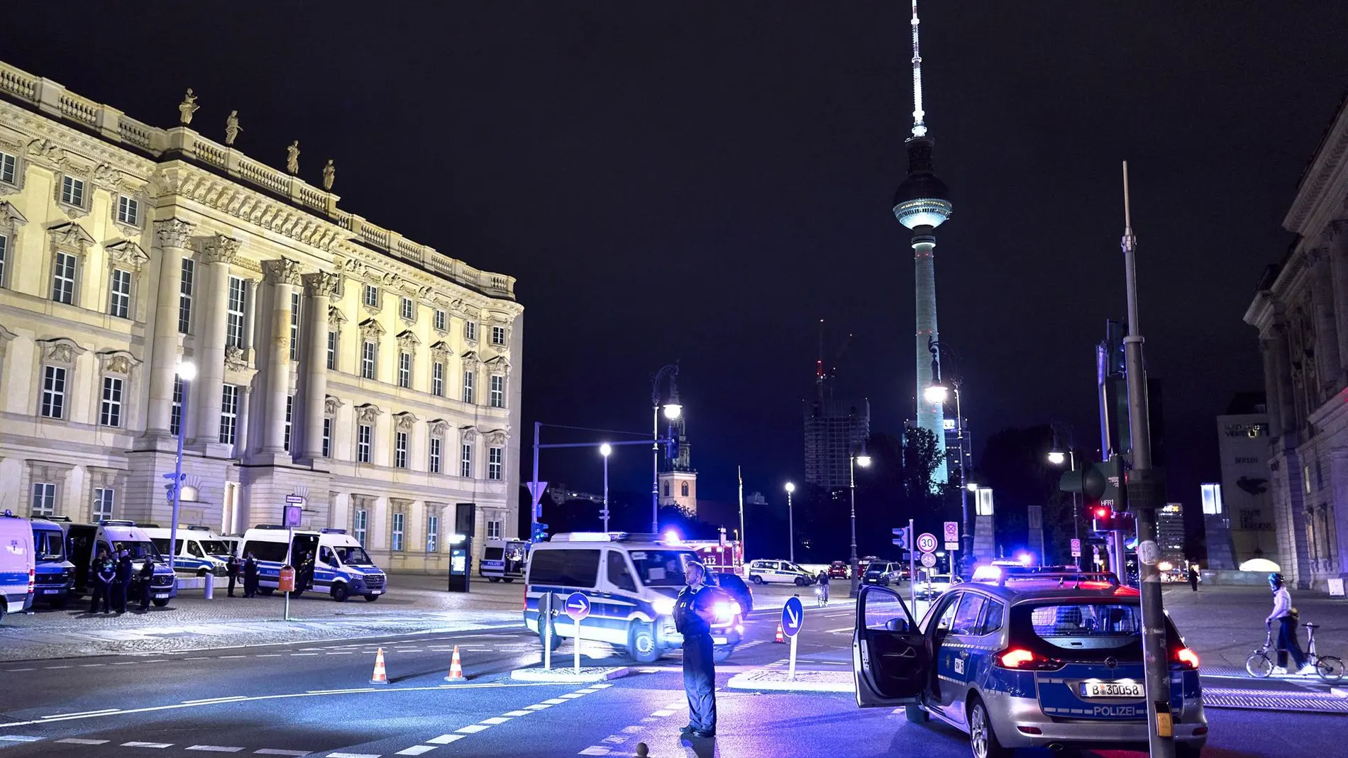 Alemania.- La Policía de Berlín evacúa a miles de residentes tras encontrar una bomba de la Segunda Guerra Mundial