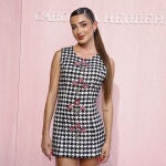 Lola Lolita en el desfile de Carolina Herrera en la Plaza Mayor de Madrid. Lola Lolita en el desfile de Carolina Herrera en la Plaza Mayor de Madrid.