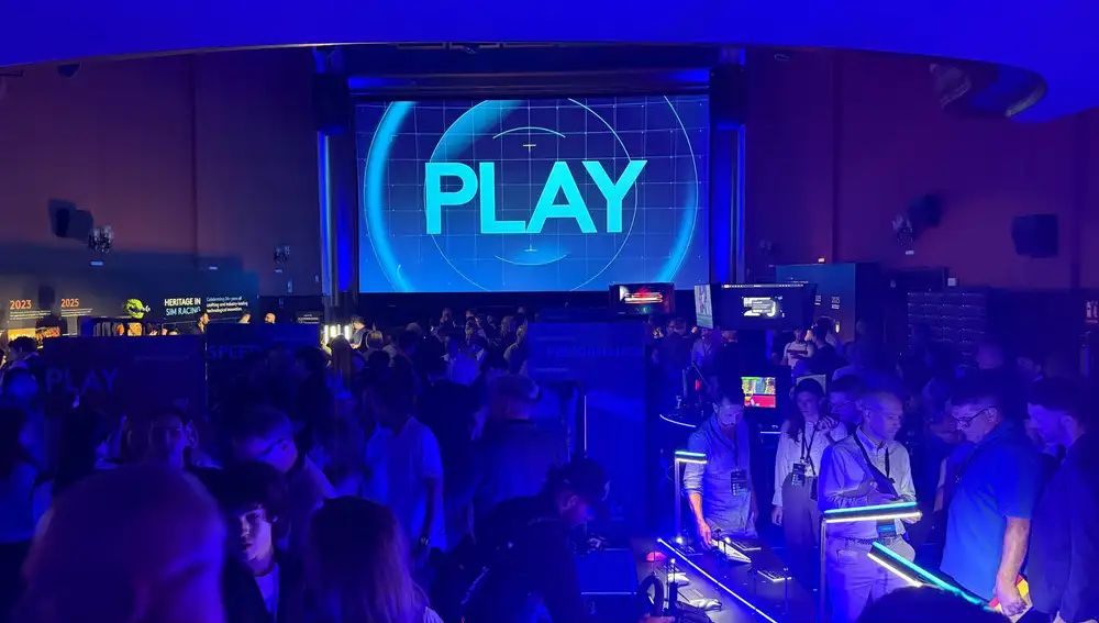 La sala principal de Cines Callao se convirtió en un stand de los nuevos productos