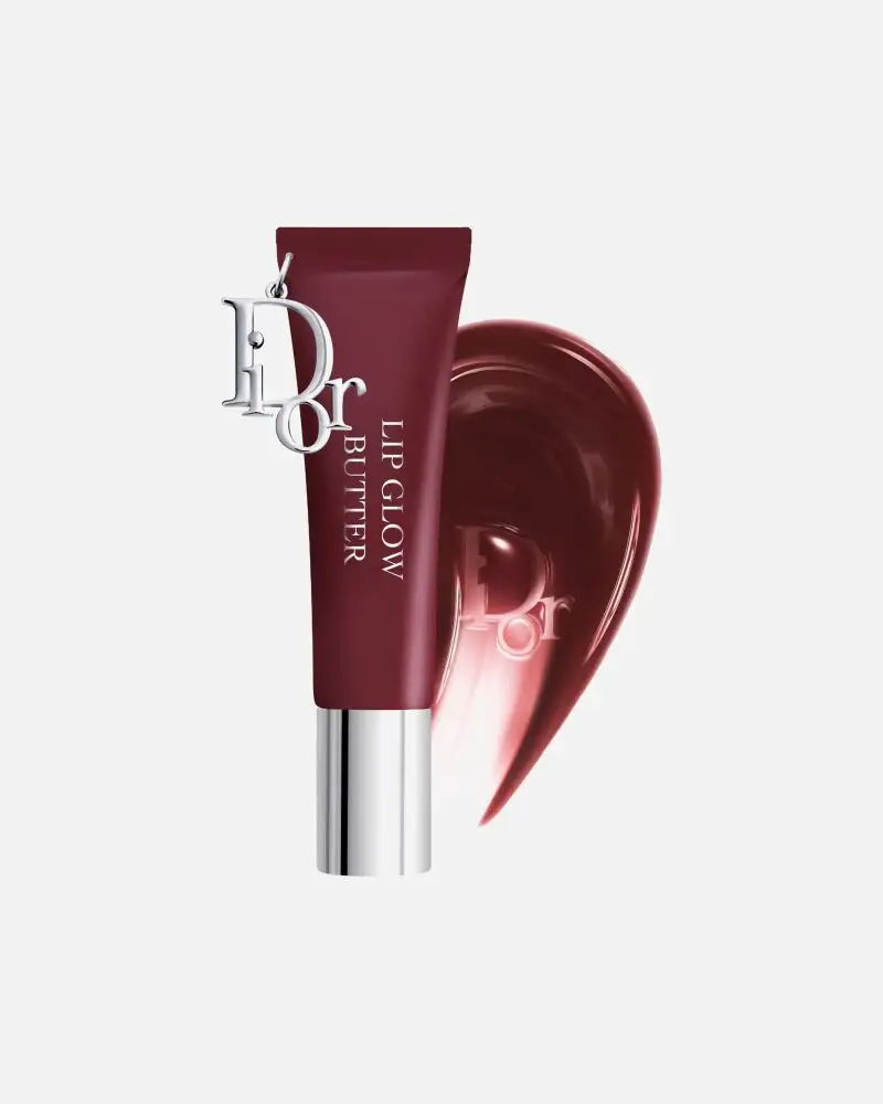 Dior Addict Lip Glow Butter en el tono Black Cherry, hidratación y color para el otoño.