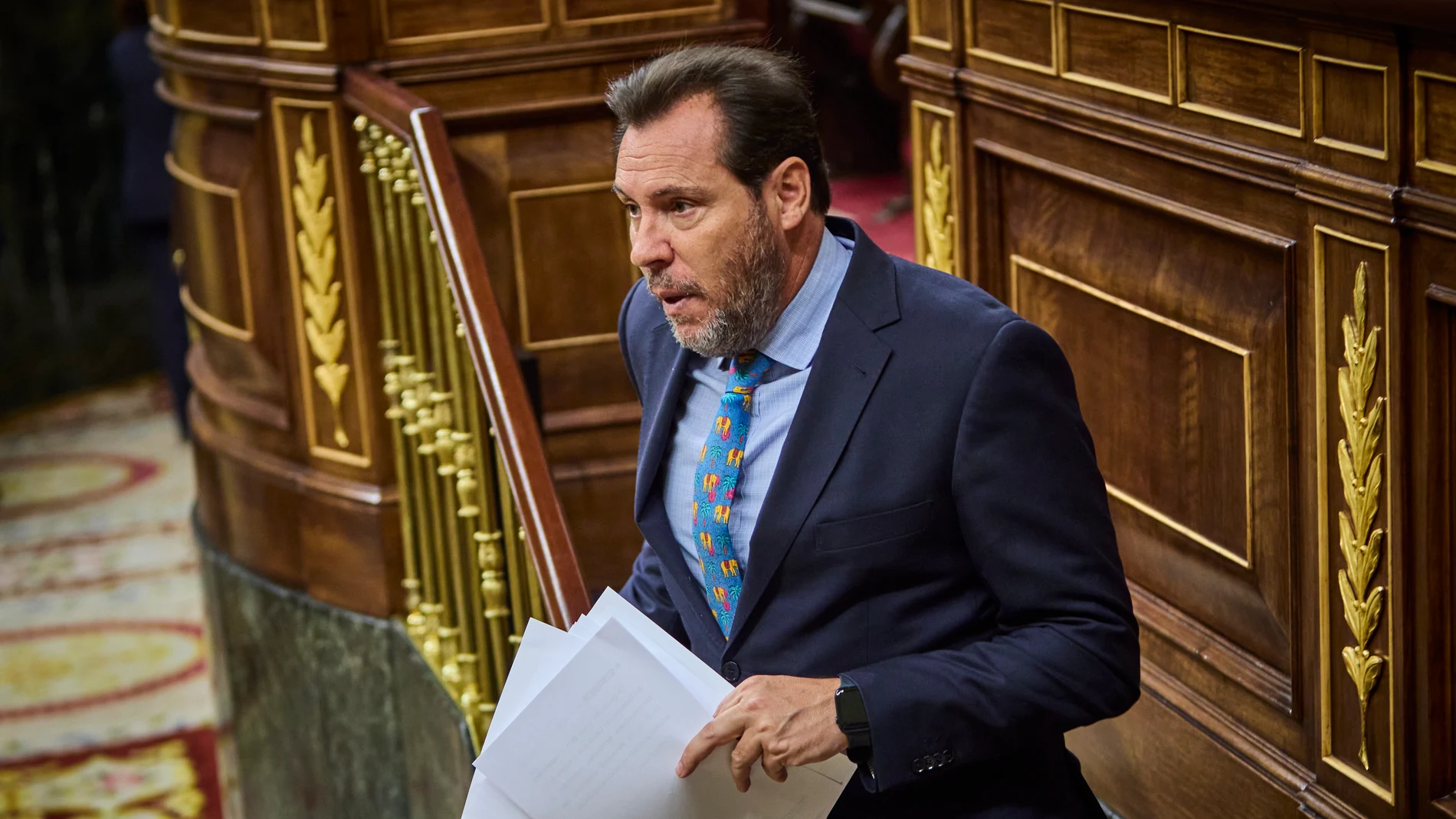 Oscar Puente. Sesión de control al Gobierno en el Congreso de los Diputados. Comparecen el presidente del Gobierno Pedro Sánchez, María Jesús Montero, Yolanda Díaz, Félix Bolaños, Fernando Grande-Marlaska, Oscar Puente. Asisten por el PP Alberto Nuñez Feijoo, Ester Muñoz, Miguel Tellado, por Vox Santiago Abascal, y Gabriel Rufian (ERC).© Alberto R. Roldán / Diario La Razón.10 09 2025
