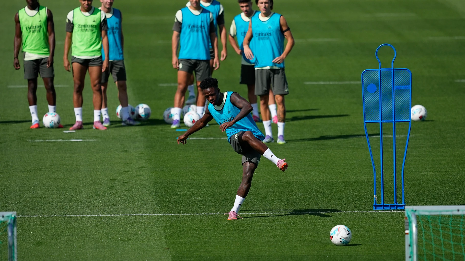 Vinicius Junior during the training day of Real Madrid ahead the Spanish League, LaLiga EA Sports, football match against RCD Espanyol de Barcelona at Ciudad Deportiva Real Madrid on September 19, 2025, in Valdebebas, Madrid, Spain.AFP7 19/09/2025 ONLY FOR USE IN SPAIN