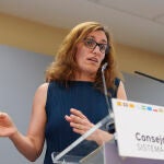 La ministra de Sanidad, Mónica García, en la rueda de prensa posterior al Consejo Interterritorial. David Jar