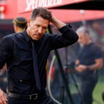 Simeone se lamenta durante el partido entre Mallorca y Atlético