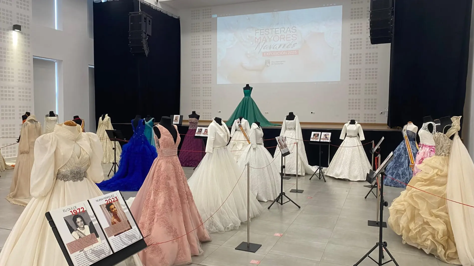 Los vestidos que hicieron historia: Navarrés (Valencia) abre su exposición de Reinas de Fiestas 2025