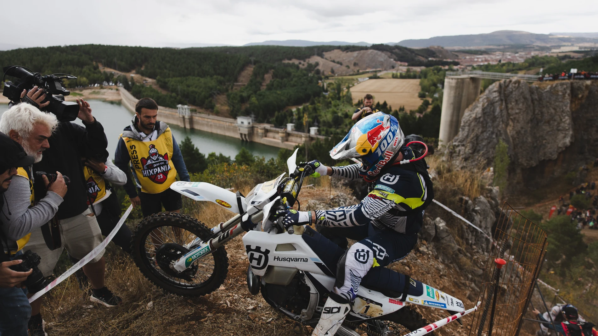 La localidad palentina de Aguilar de Campoó acoge la 24MX Hispana Hard Enduro