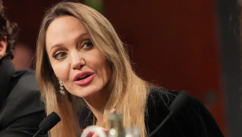 AMP.- Angelina Jolie presenta en San Sebastián 'Couture': "Amo a mi país, pero no lo reconozco en estos momentos"