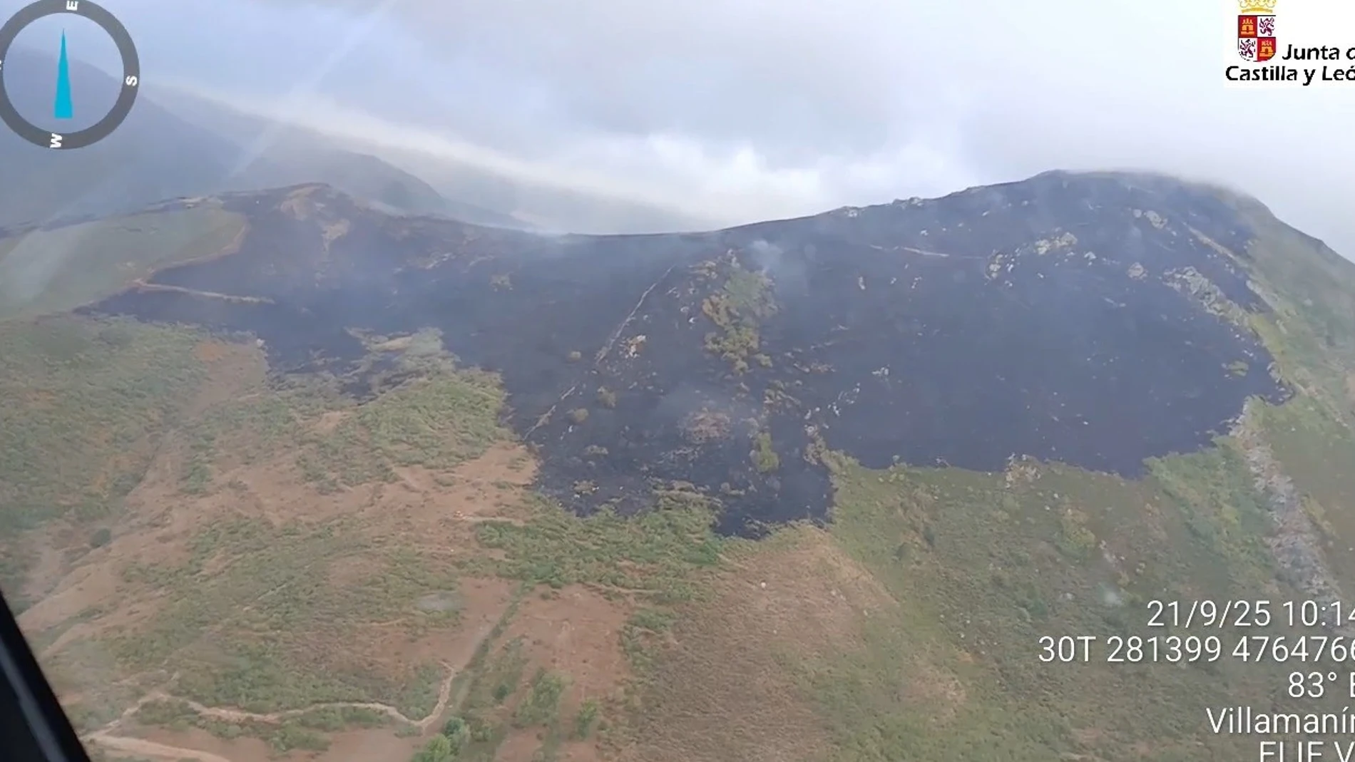El incendio de Pendilla de Arbas (León) baja a gravedad 1 tras una "buena evolución" por el trabajo nocturno REMITIDA / HANDOUT por JCYL Fotografía remitida a medios de comunicación exclusivamente para ilustrar la noticia a la que hace referencia la imagen, y citando la procedencia de la imagen en la firma 21/09/2025