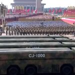 Algunos de los CJ-1000 desplegados en el desfile del día de la Victoria.
