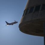 Economía.-La operatividad del Aeropuerto de Barcelona, alterada por la lluvia y el ciberataque europeo